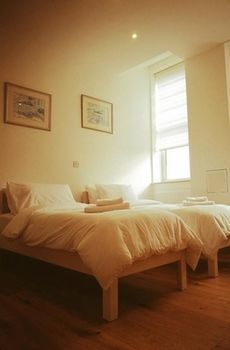 Forest House 3*