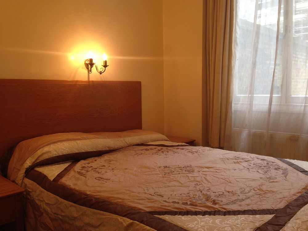 Hotel Mornington Victoria 4*