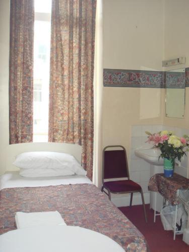 Guest house Regency Court 2*