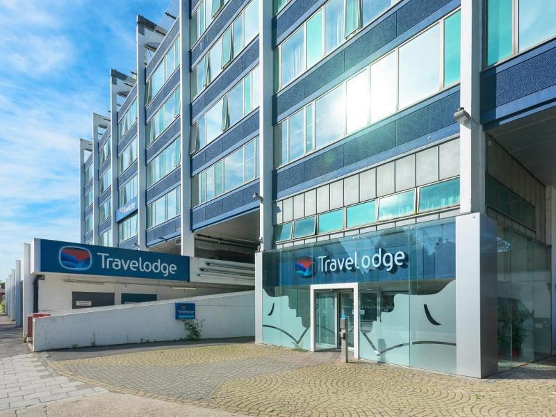 Hotel Travelodge Teddington 3*