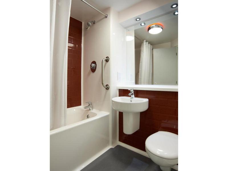 Travelodge Teddington 3* Londen