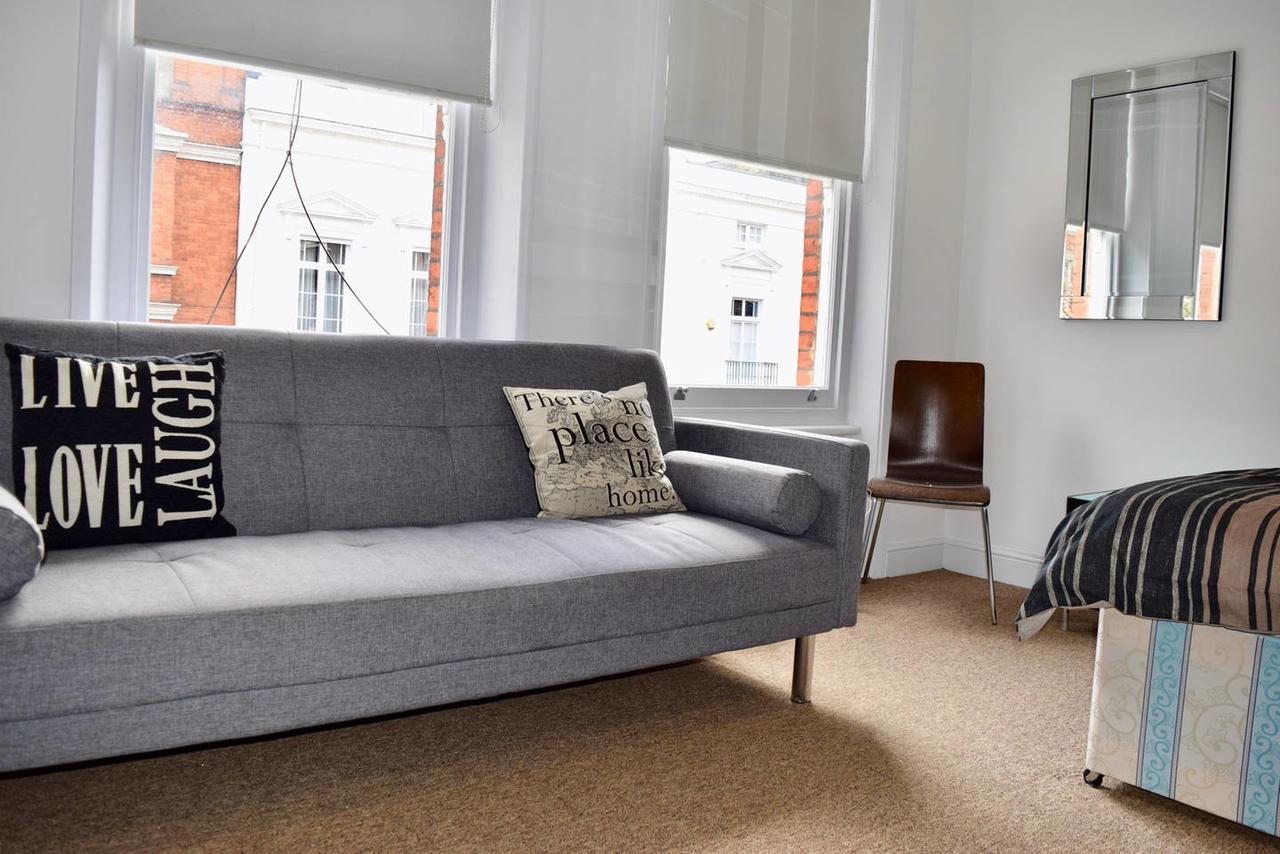 Gorgeous Studio In Trendy Location Apartment