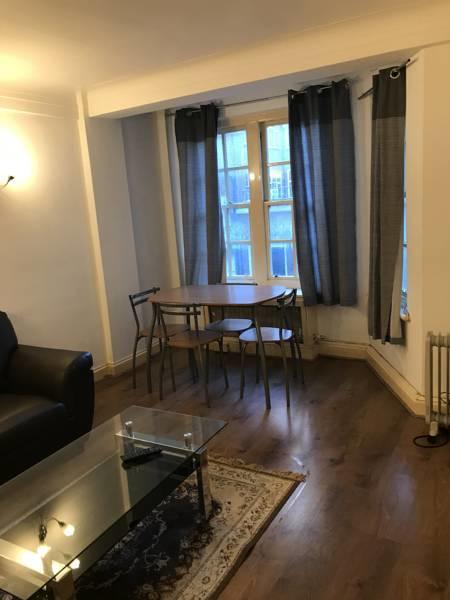 Park West Apartment London