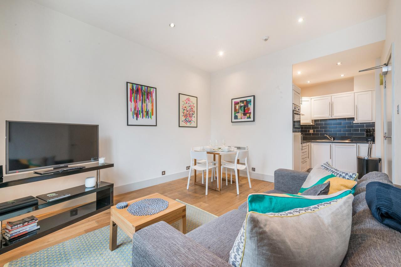 Theobalds House Apartment *