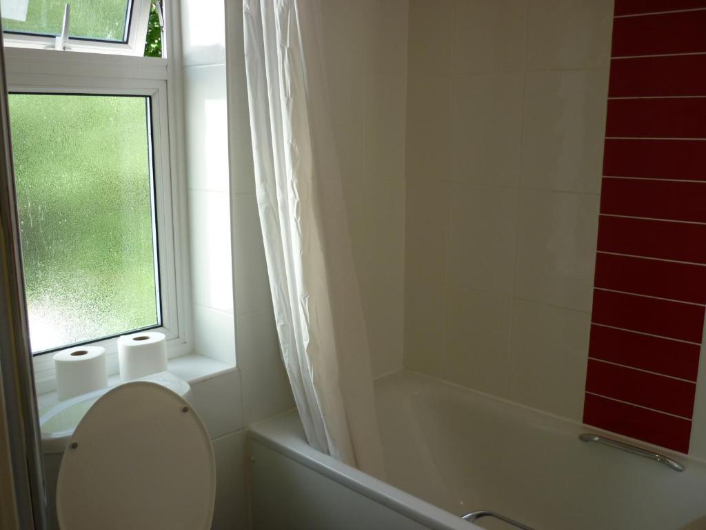 Hotell Acton Town 2*