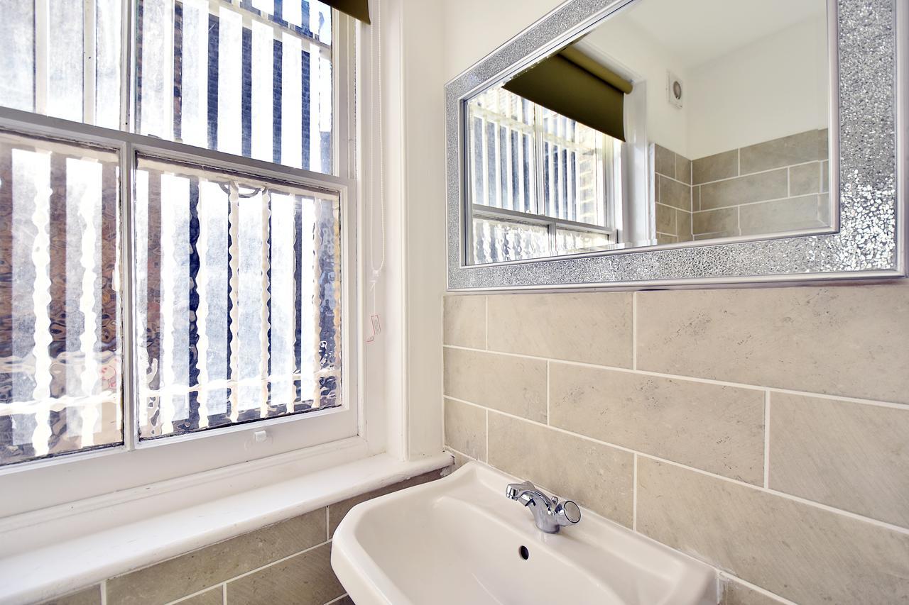 Where To Sleep - Brixton High Street Guest house 3*