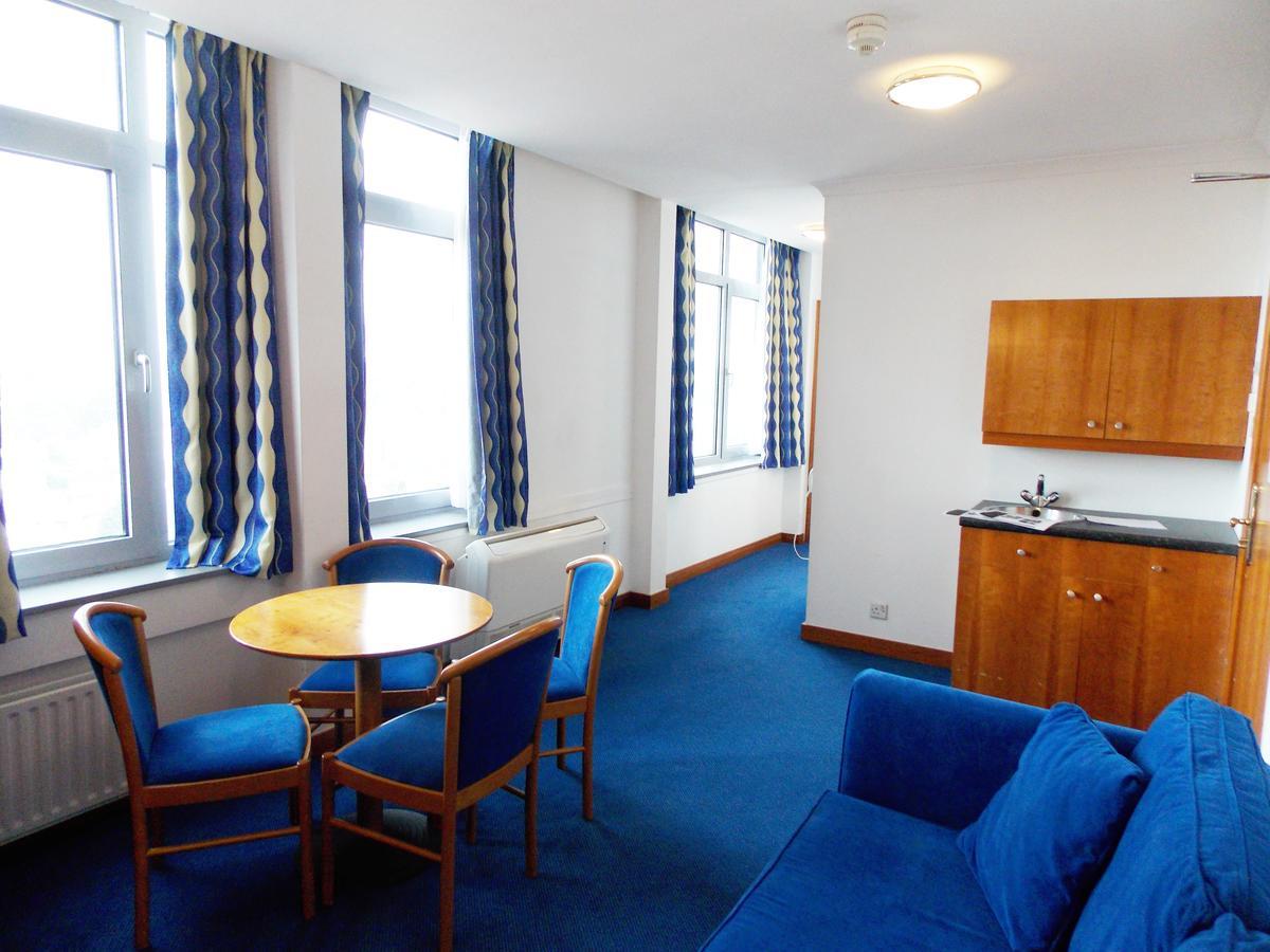 Hotel - Wembley International 3*