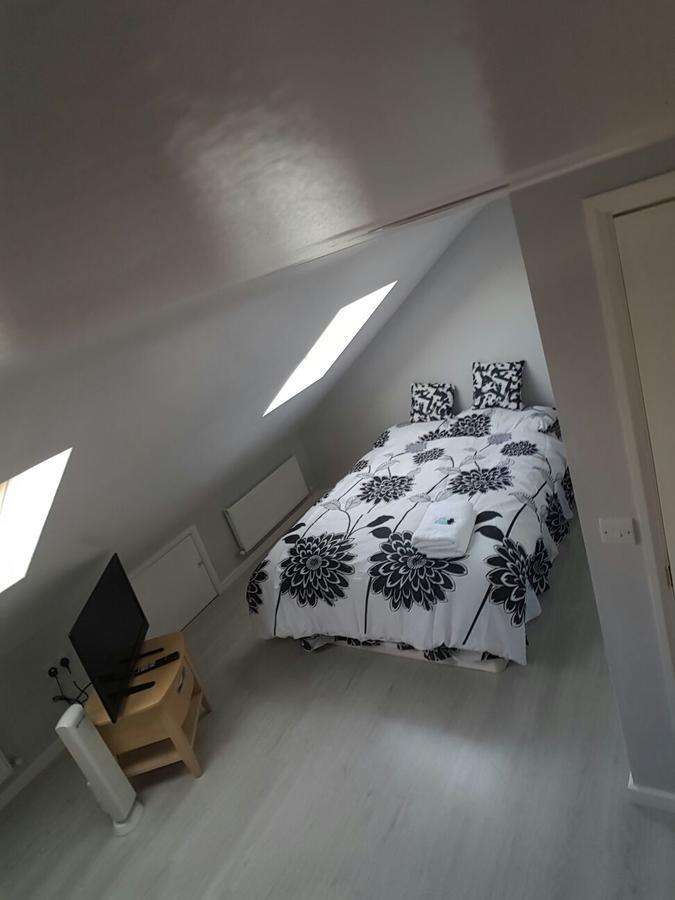 Guest house Upton Park London