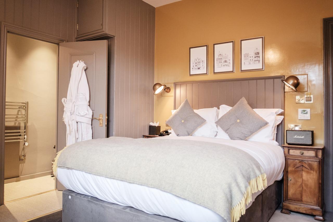 Hotel Half Moon 4*