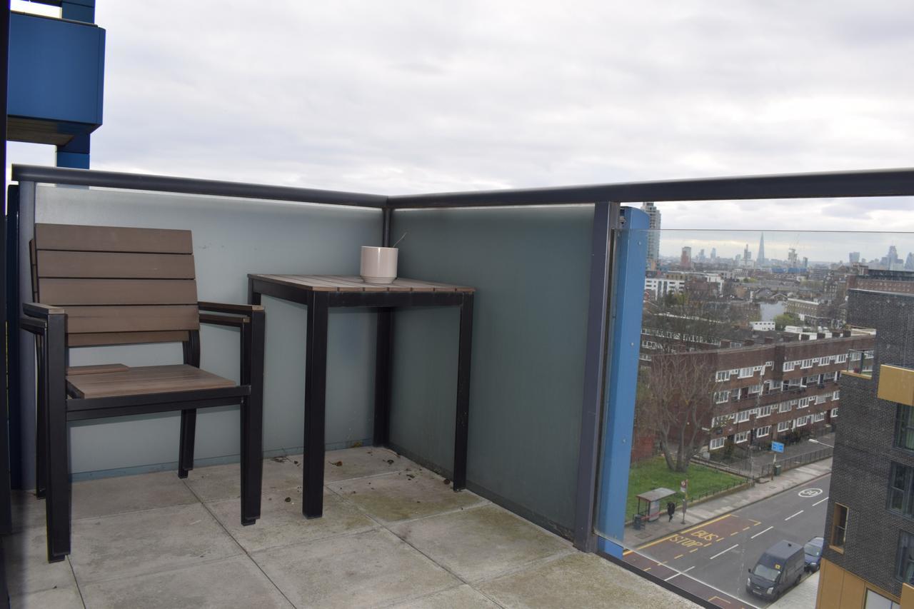 1 Bedroom Flat In Lewisham With A Balcony View Of The Shard * London