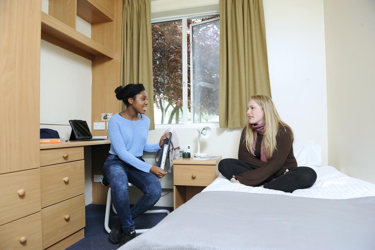 Platt Hall Apartment *