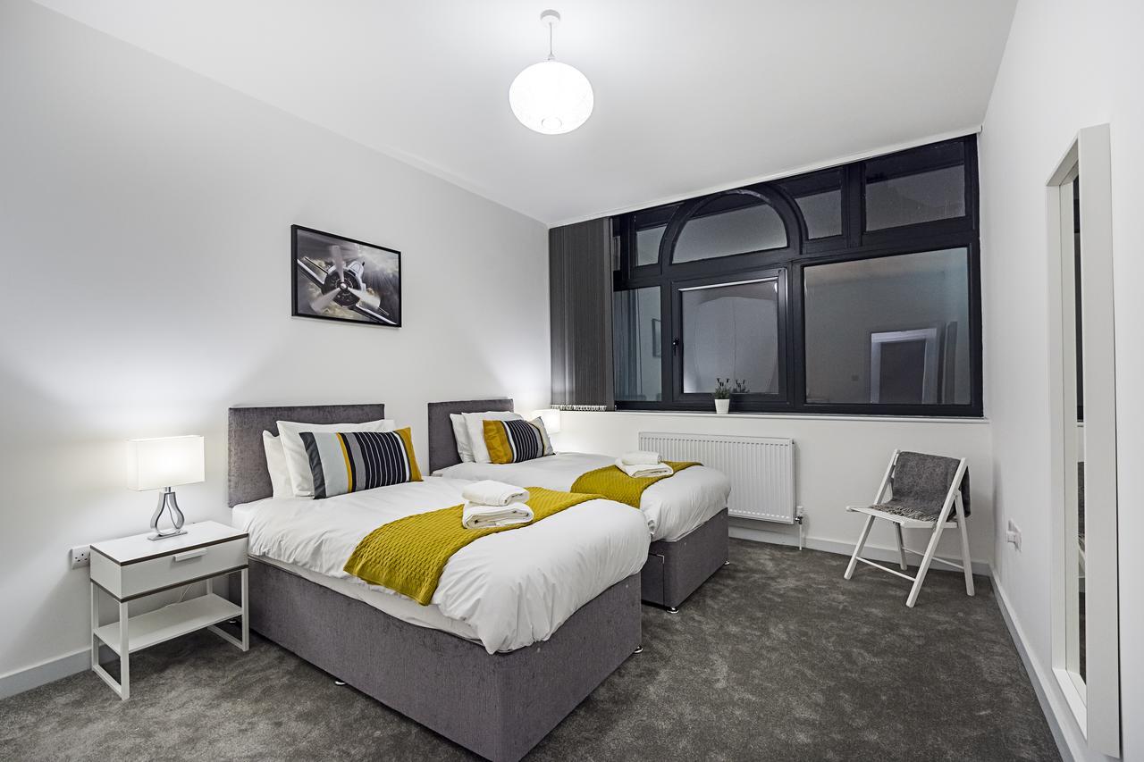 Vibrant Vauxhall Apartment *