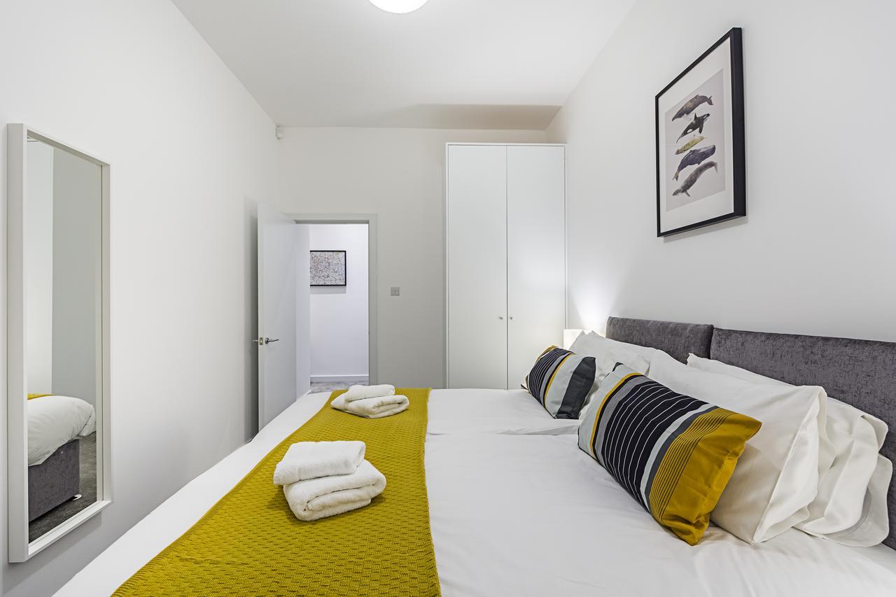 Vibrant Vauxhall Apartment *