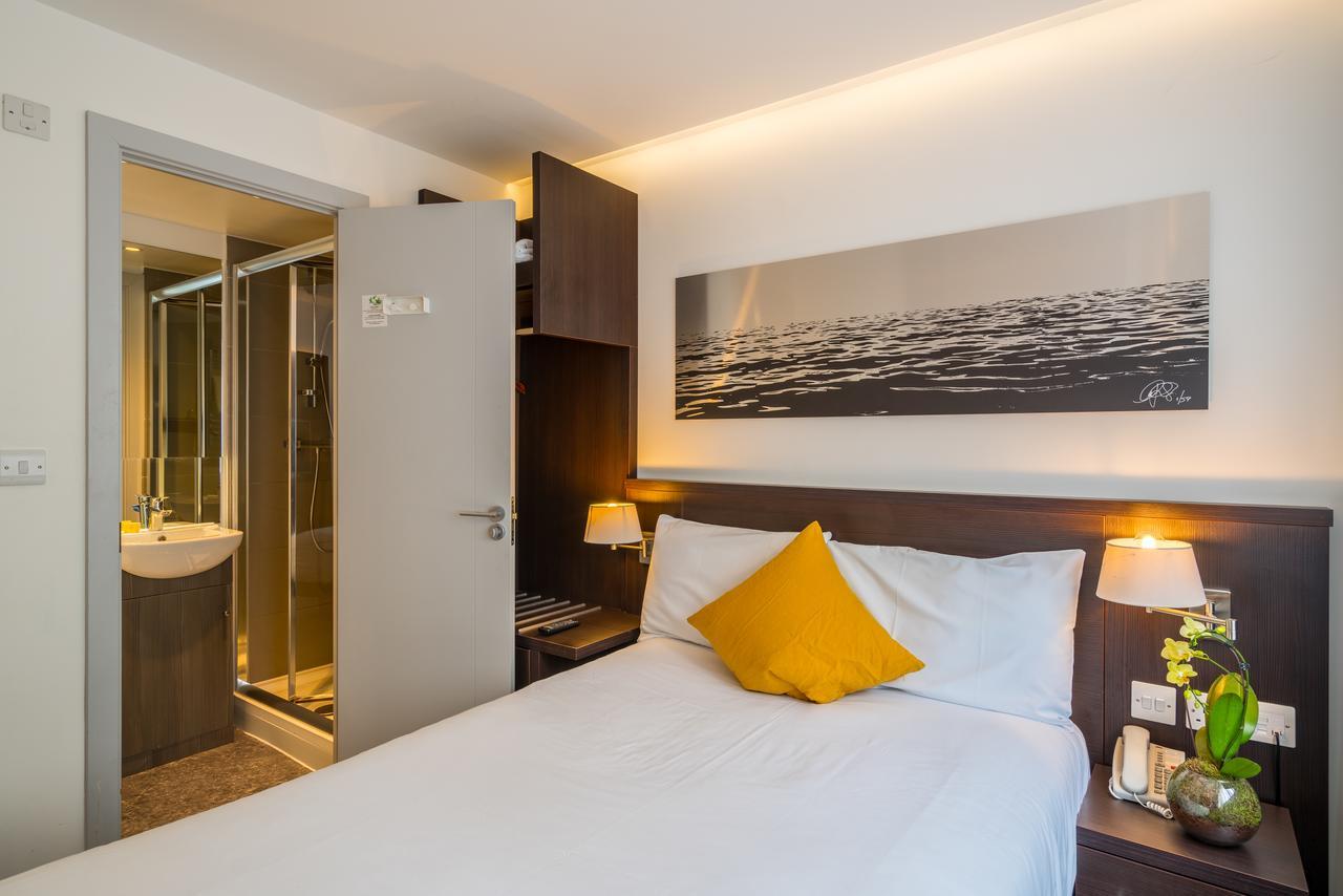 Pelican And Hotel 3*