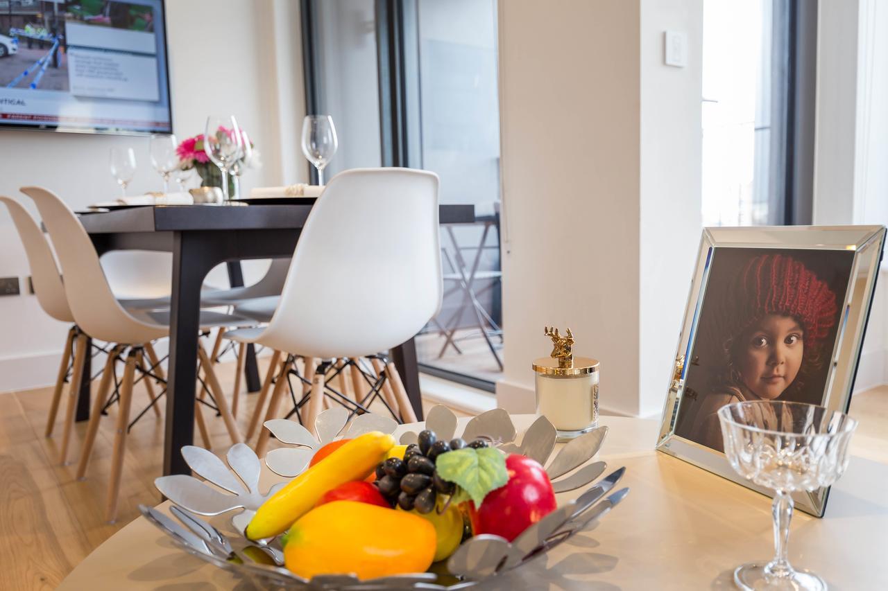 Portobello With Floor-to-ceiling Views Apartment