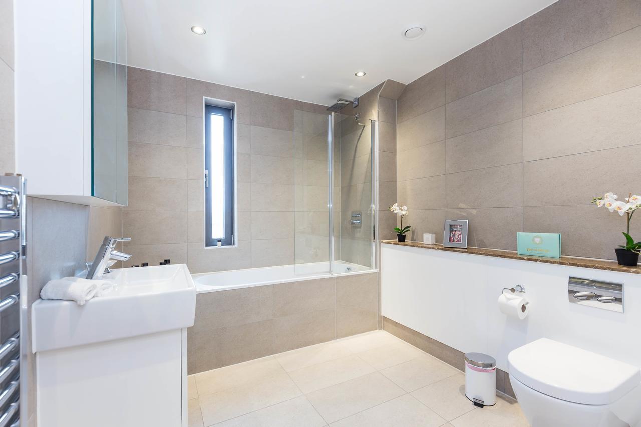 Portobello With Floor-to-ceiling Views * London