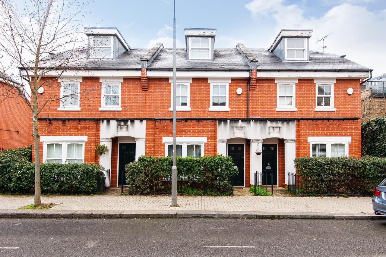 Lovely Putney Family By The Thames * London