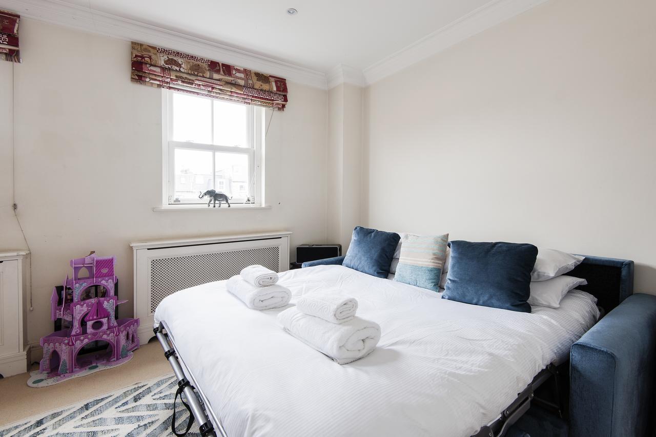 Lovely Putney Family By The Thames Apartment