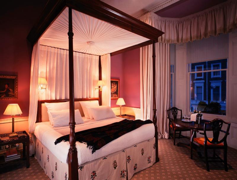Hotel The Cranley London