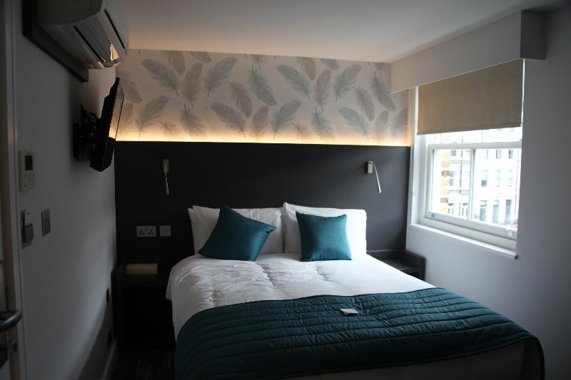 K Kensington London
