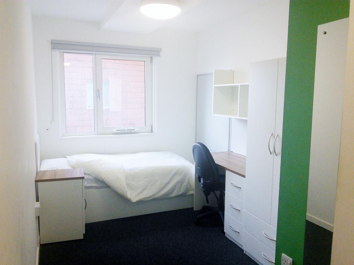 Daniel Defoe Hall Of Apartment