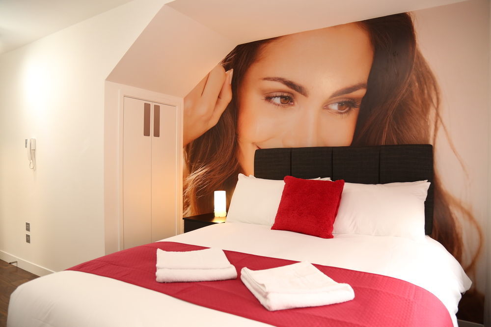 Hotel Wembley Park 3*