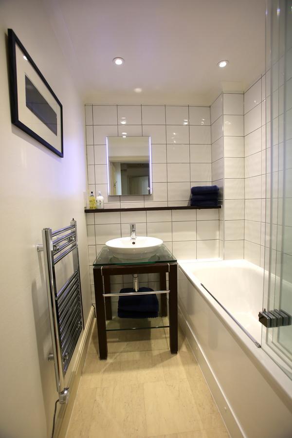 Gorgeous In Kensington Olympia Apartment