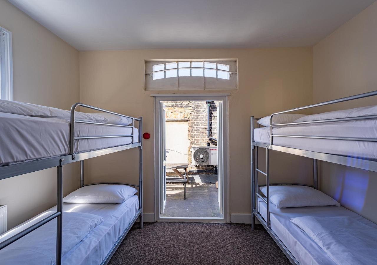 Guest house Eastend Beds London
