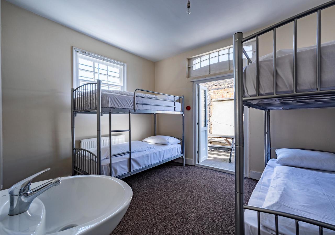 Eastend Beds Guest house London