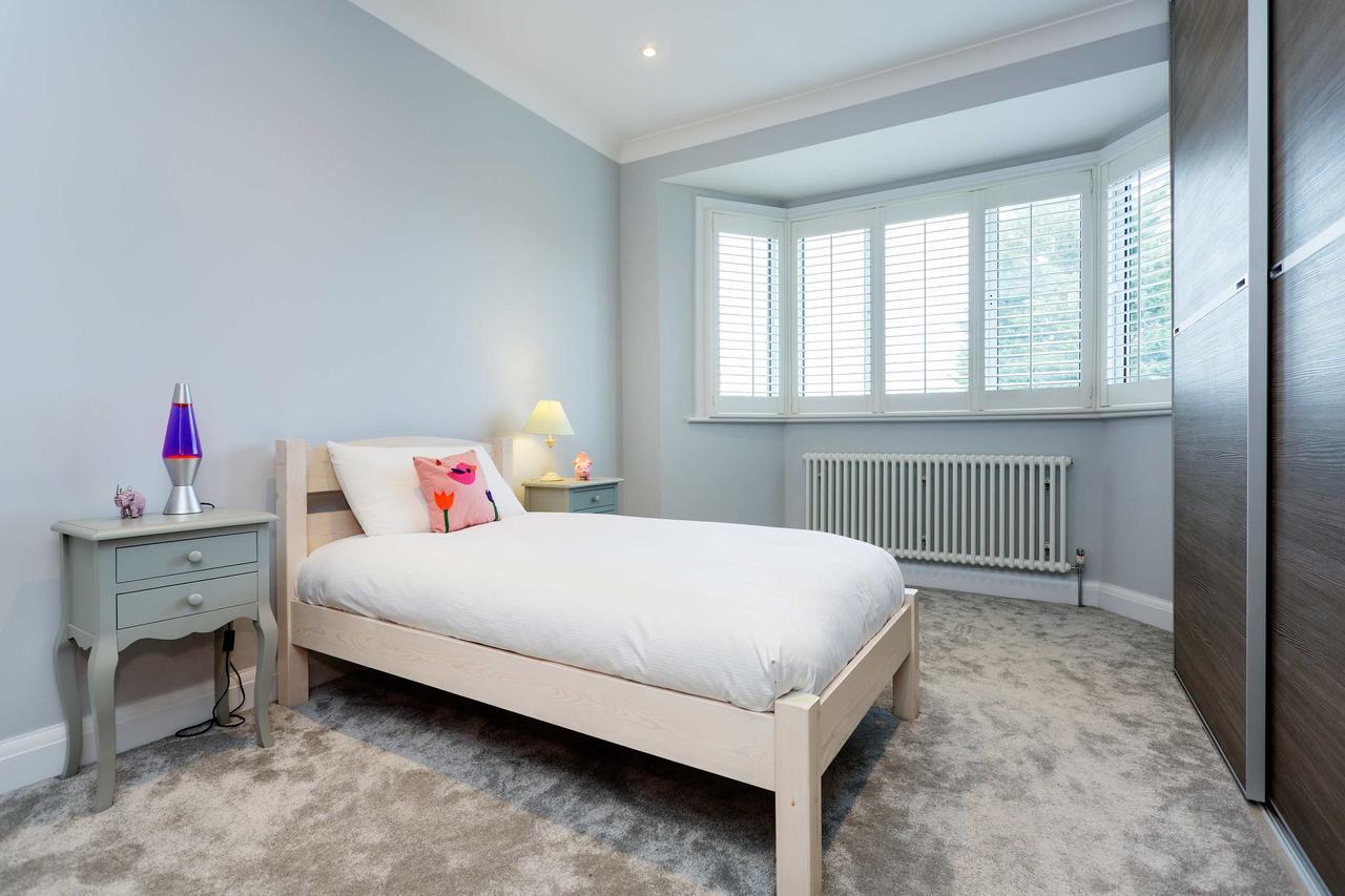 Feriehus Veeve - Bespoke Wimbledon Retreat London
