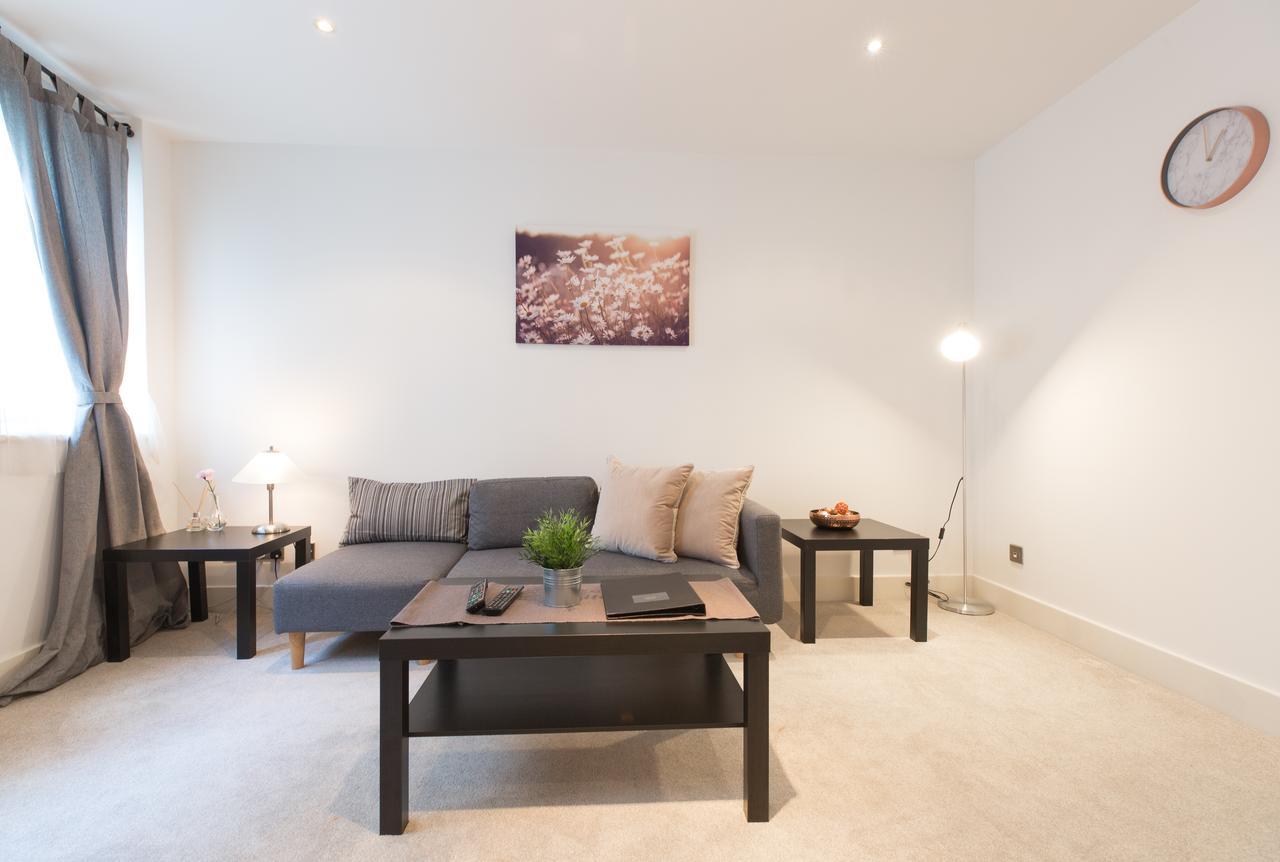 St Pauls 2 Apartment London