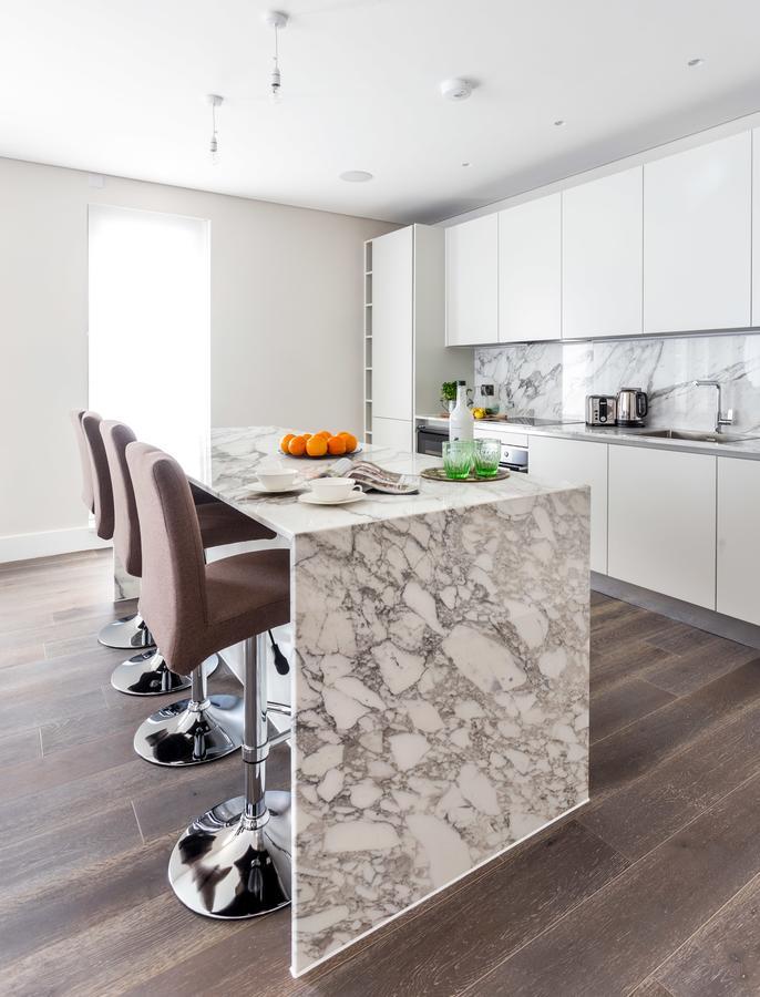 Aviary House Luxe Apartment London