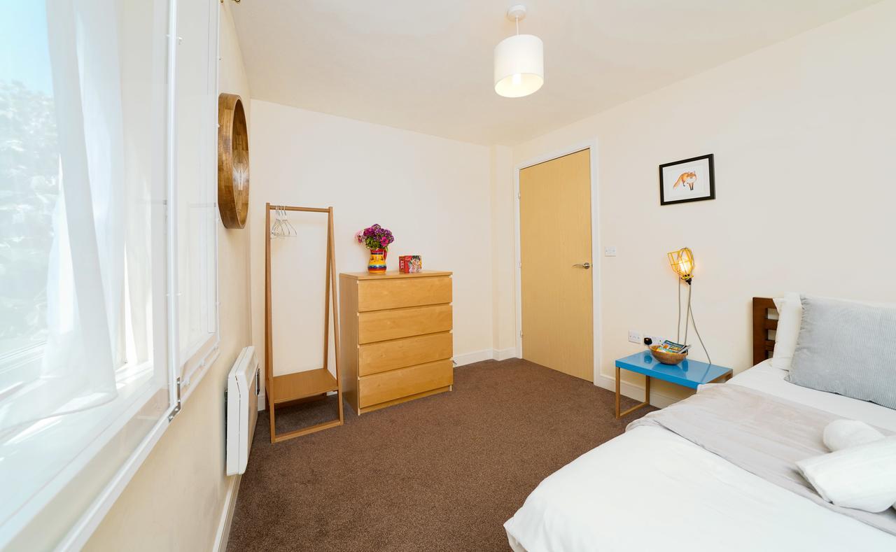 Modern Flat In A Great Location Apartment *