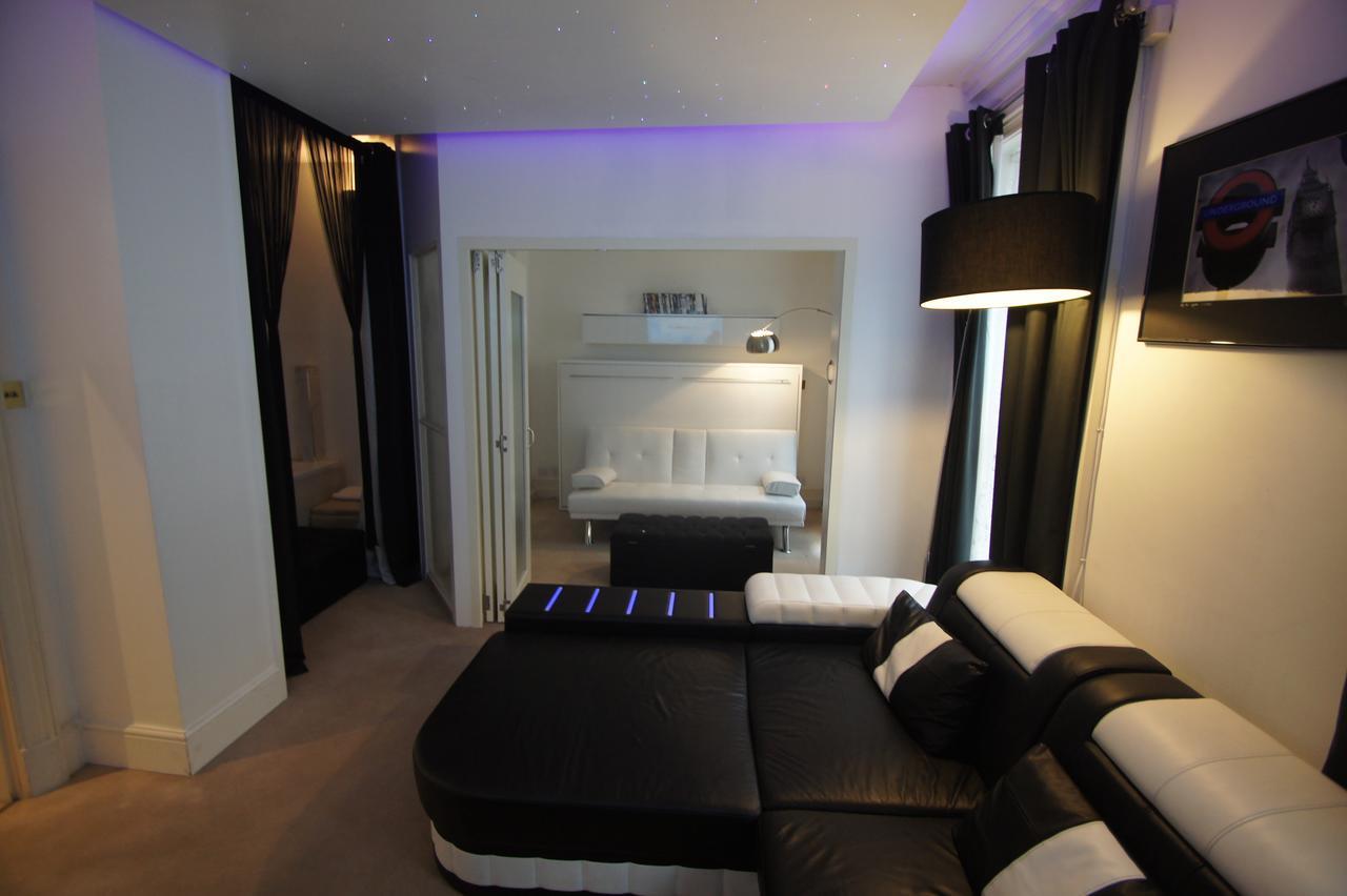 Piccadilly Circus Apartment *