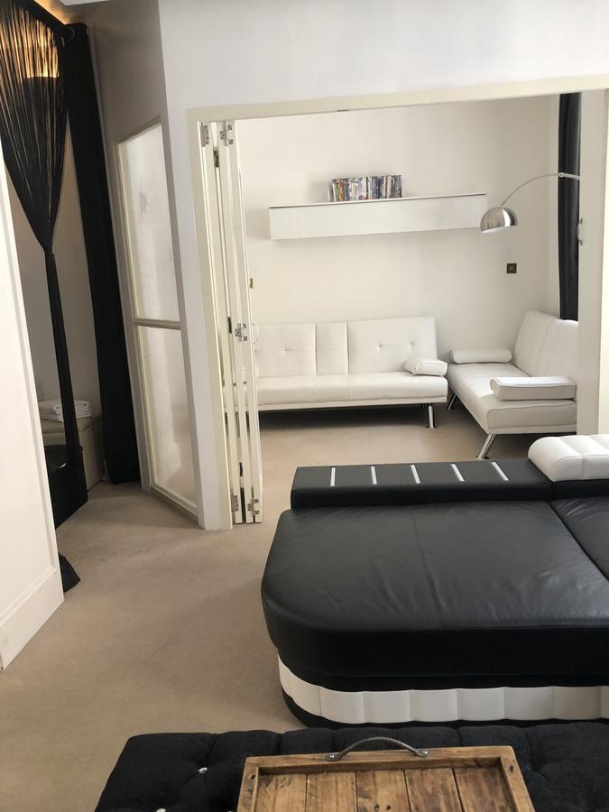 Piccadilly Circus Apartment *