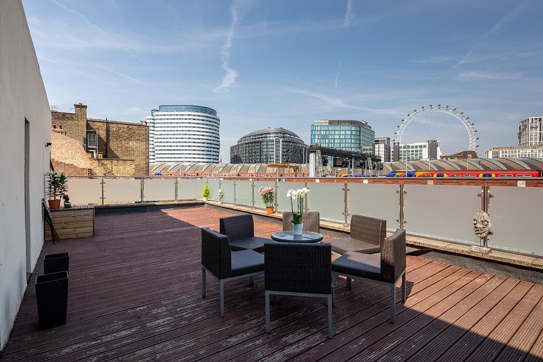 Eye Flats Apartment London
