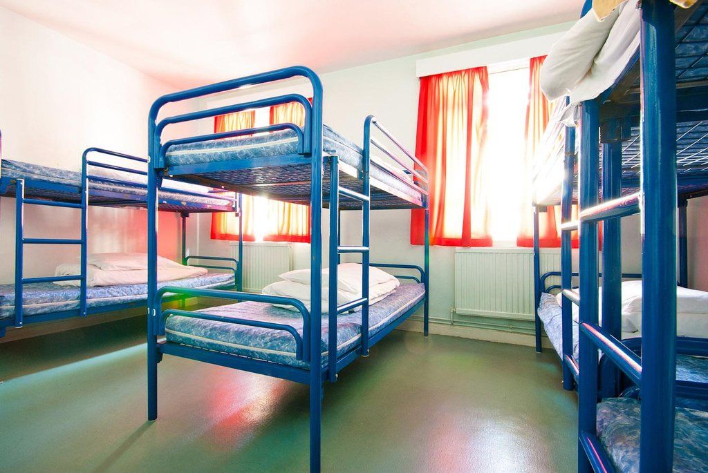 Hostal Clink261 *