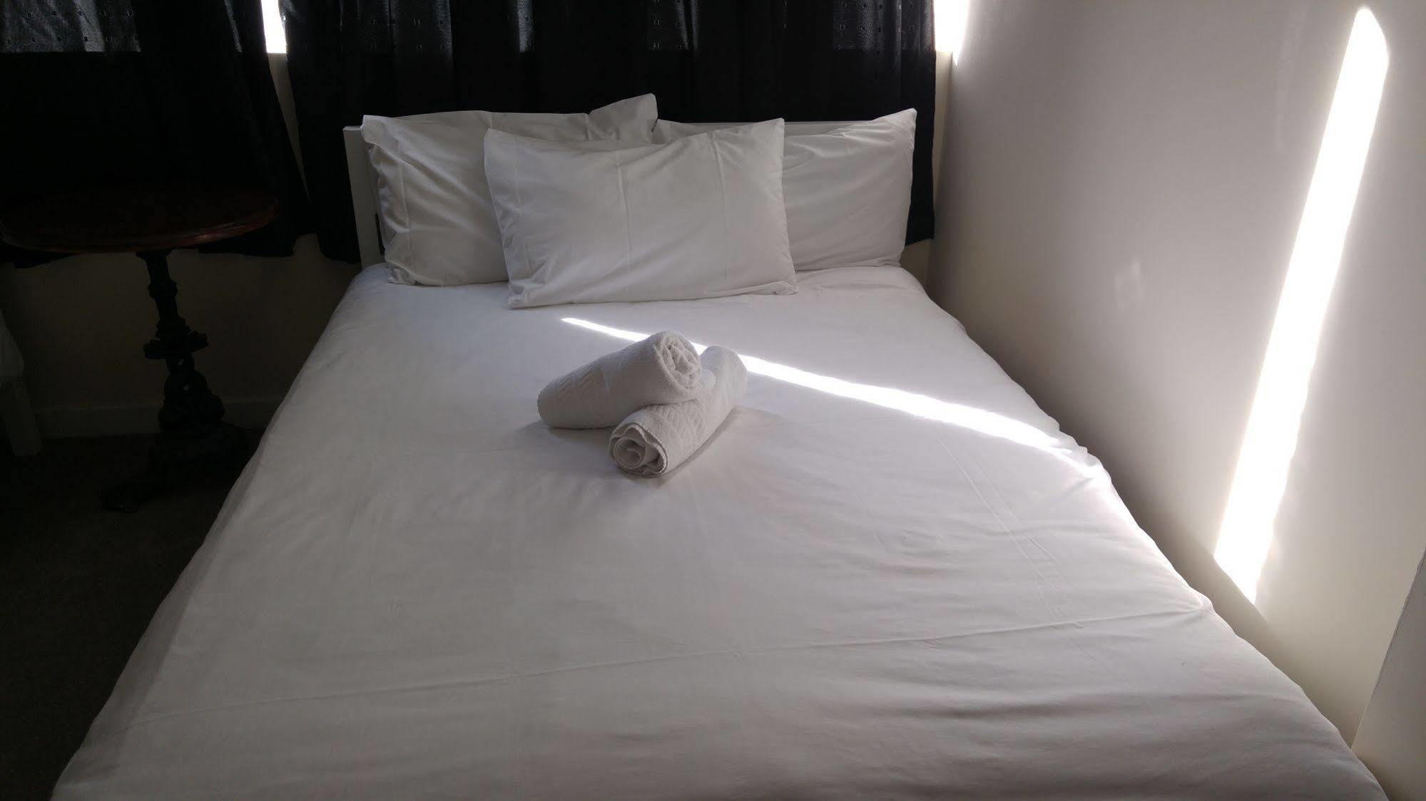 City View Hotel Stratford 2*