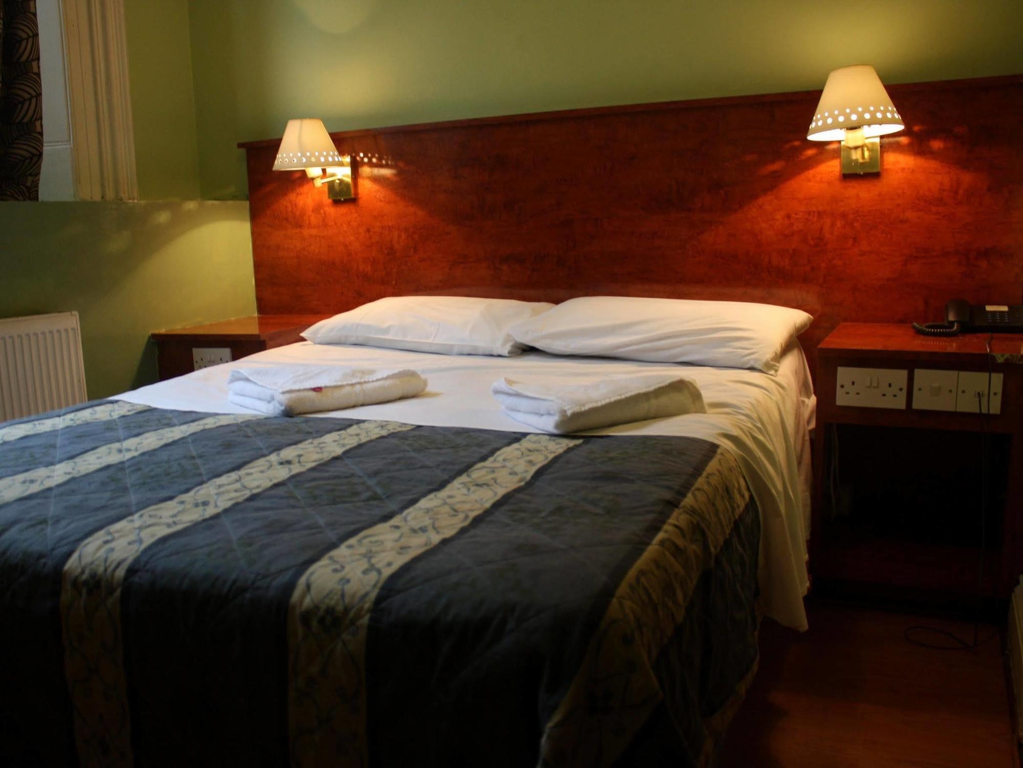 Hotell Townhouse Apollo, Hyde Park 3*
