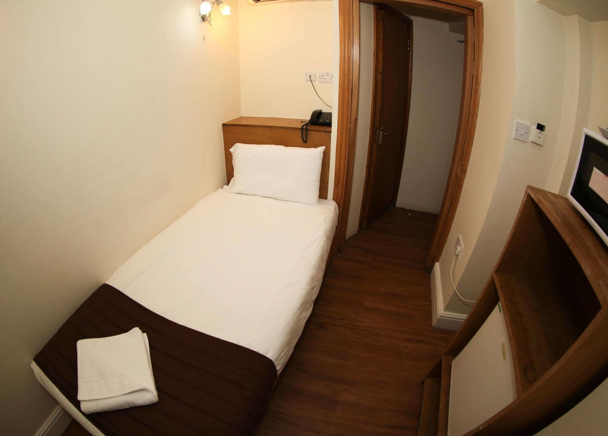 Kensington Gasthof 3*