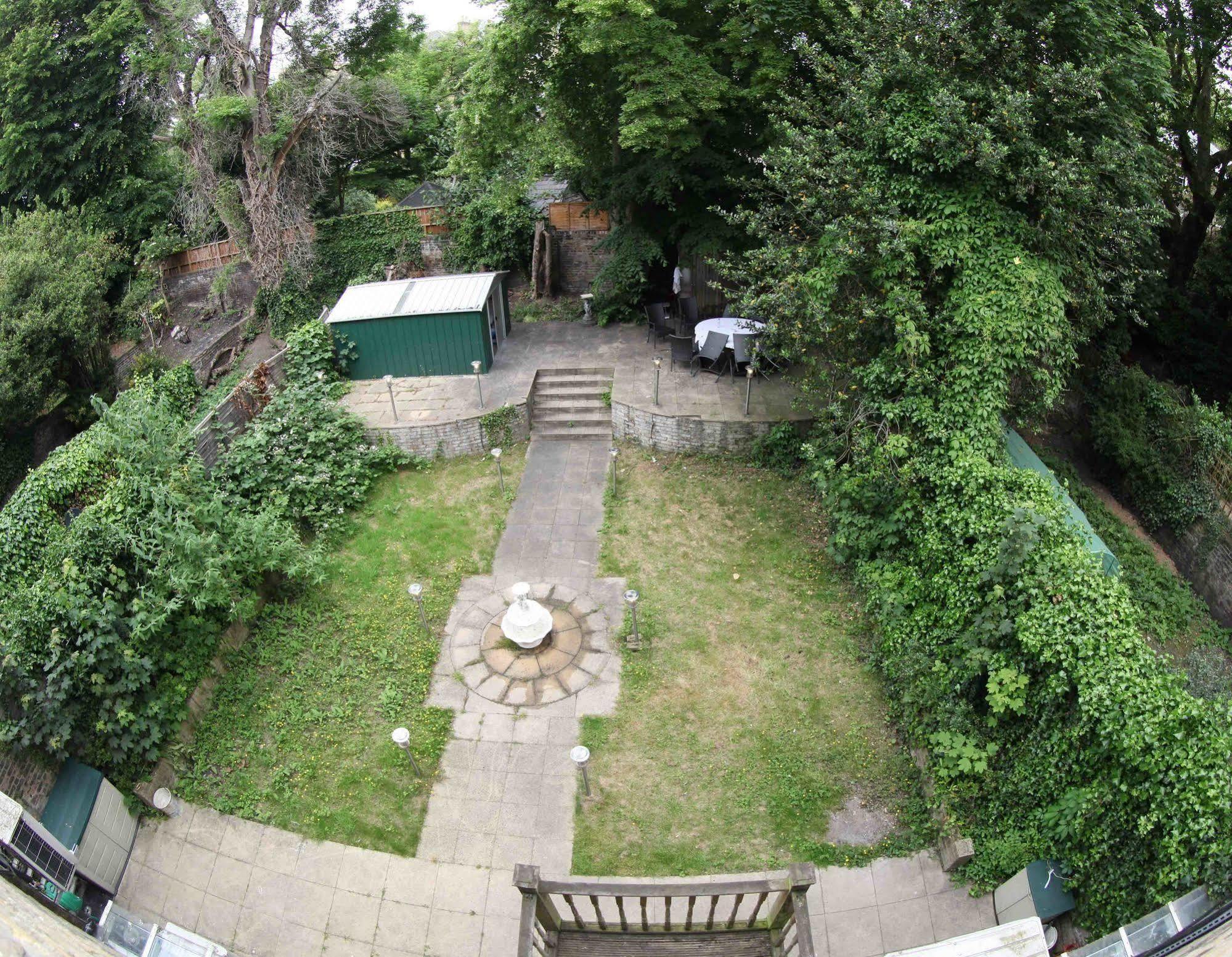 Gasthof Kensington 3*