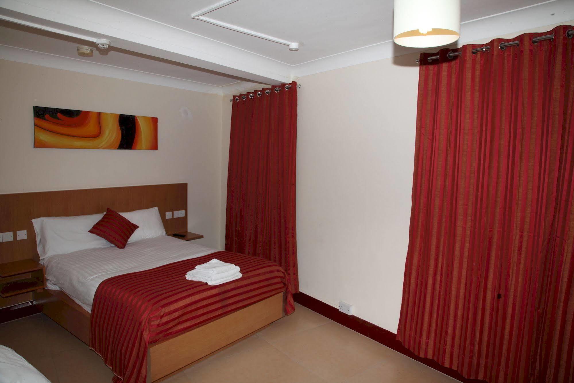 Grove Hotell