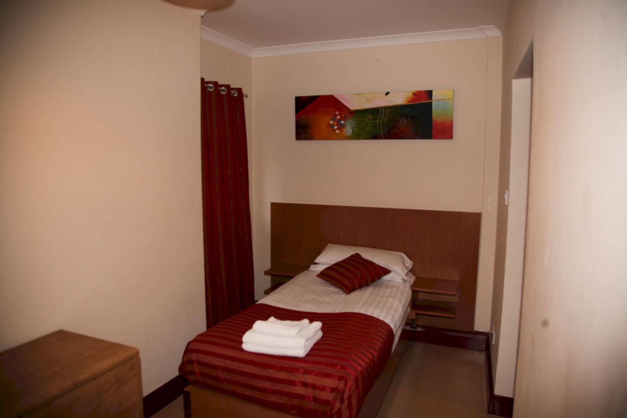 Grove Hotell