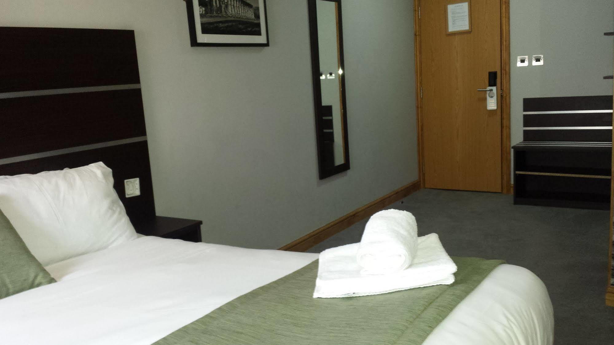 Epsilon 3* London