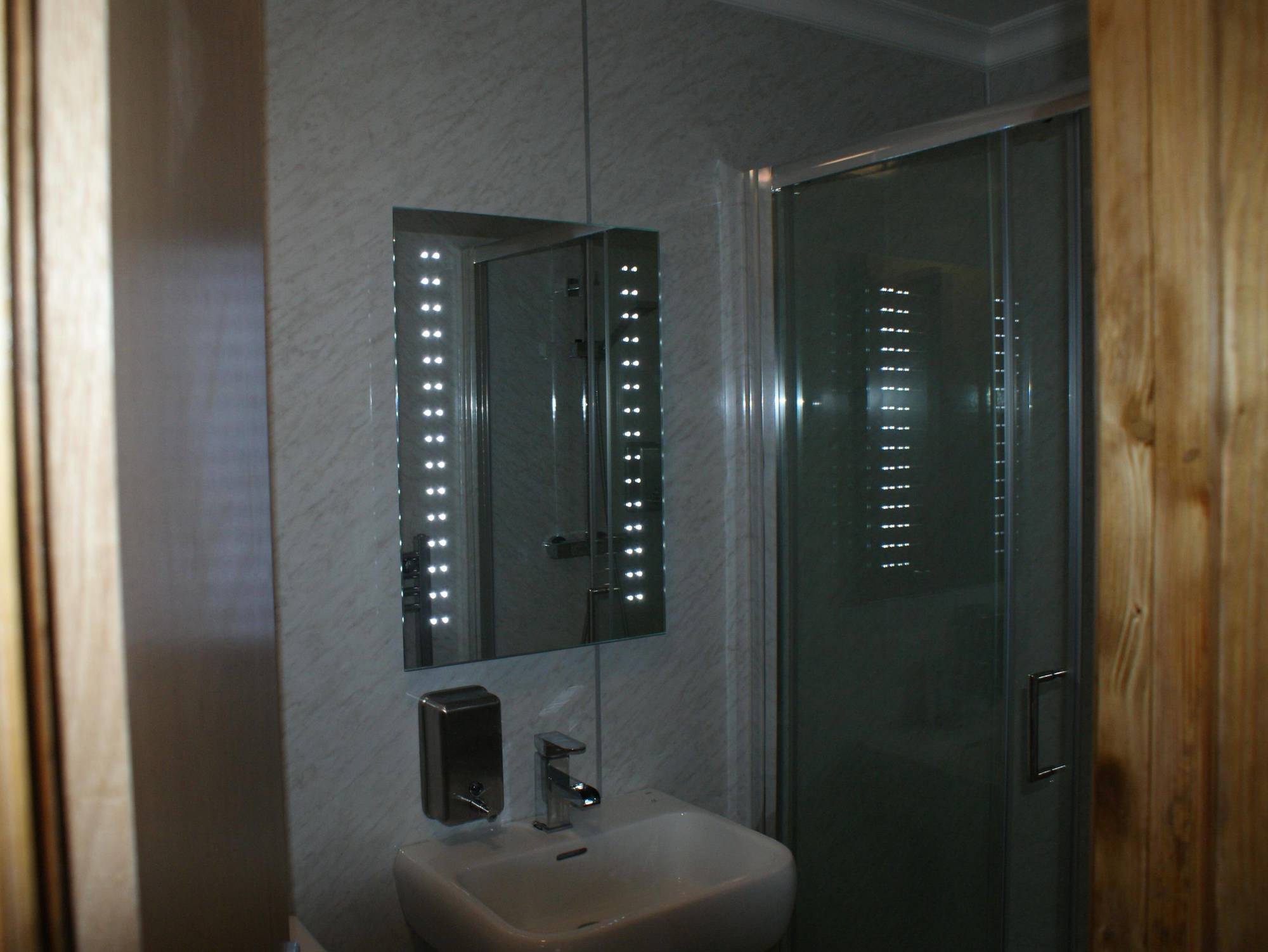 Hotel Epsilon