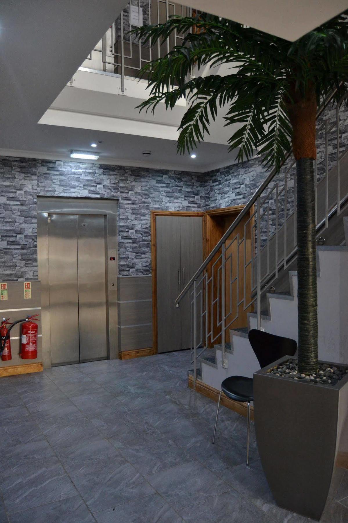 Hotel Epsilon London