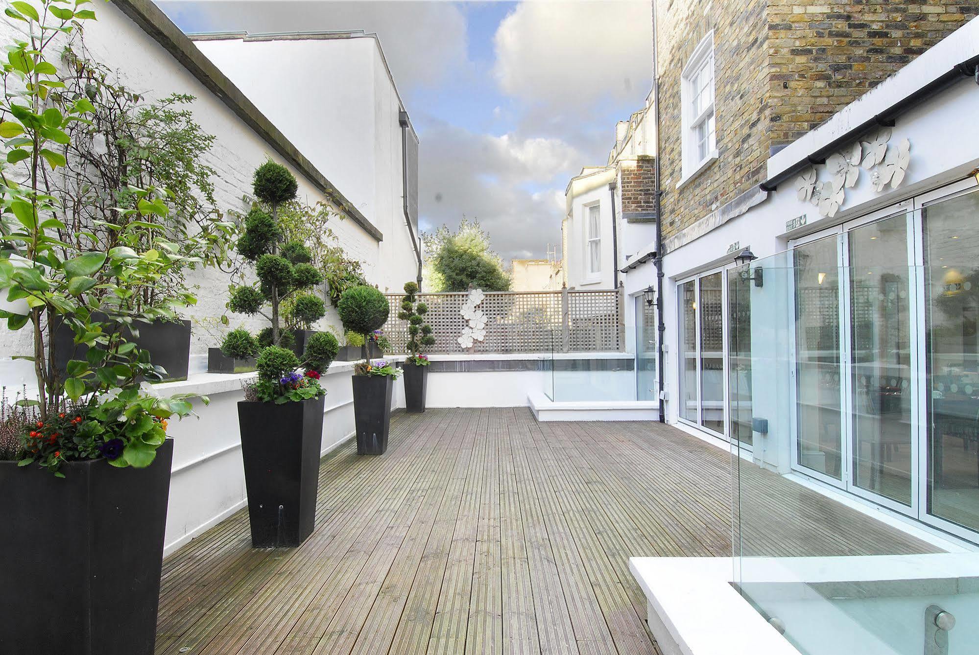 Astors Belgravia Bed & Breakfast