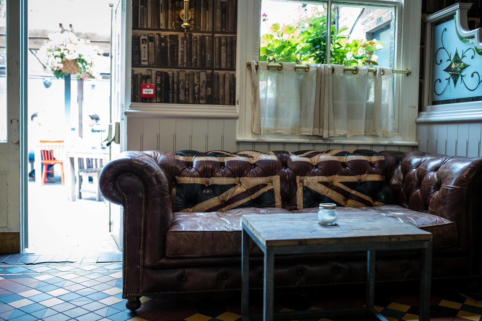 Bed & Breakfast The Malt House London