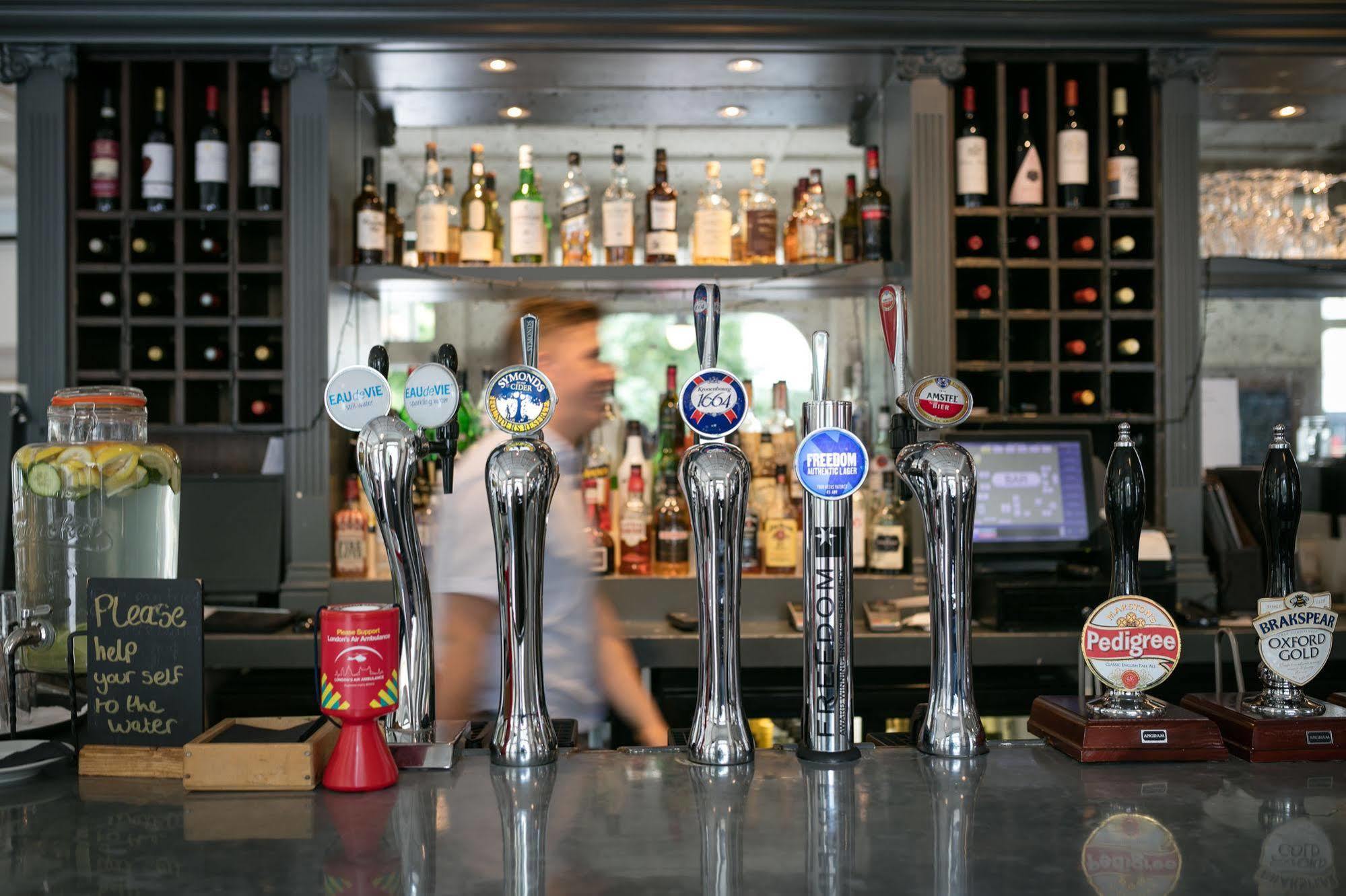 Bed & Breakfast The Malt House London