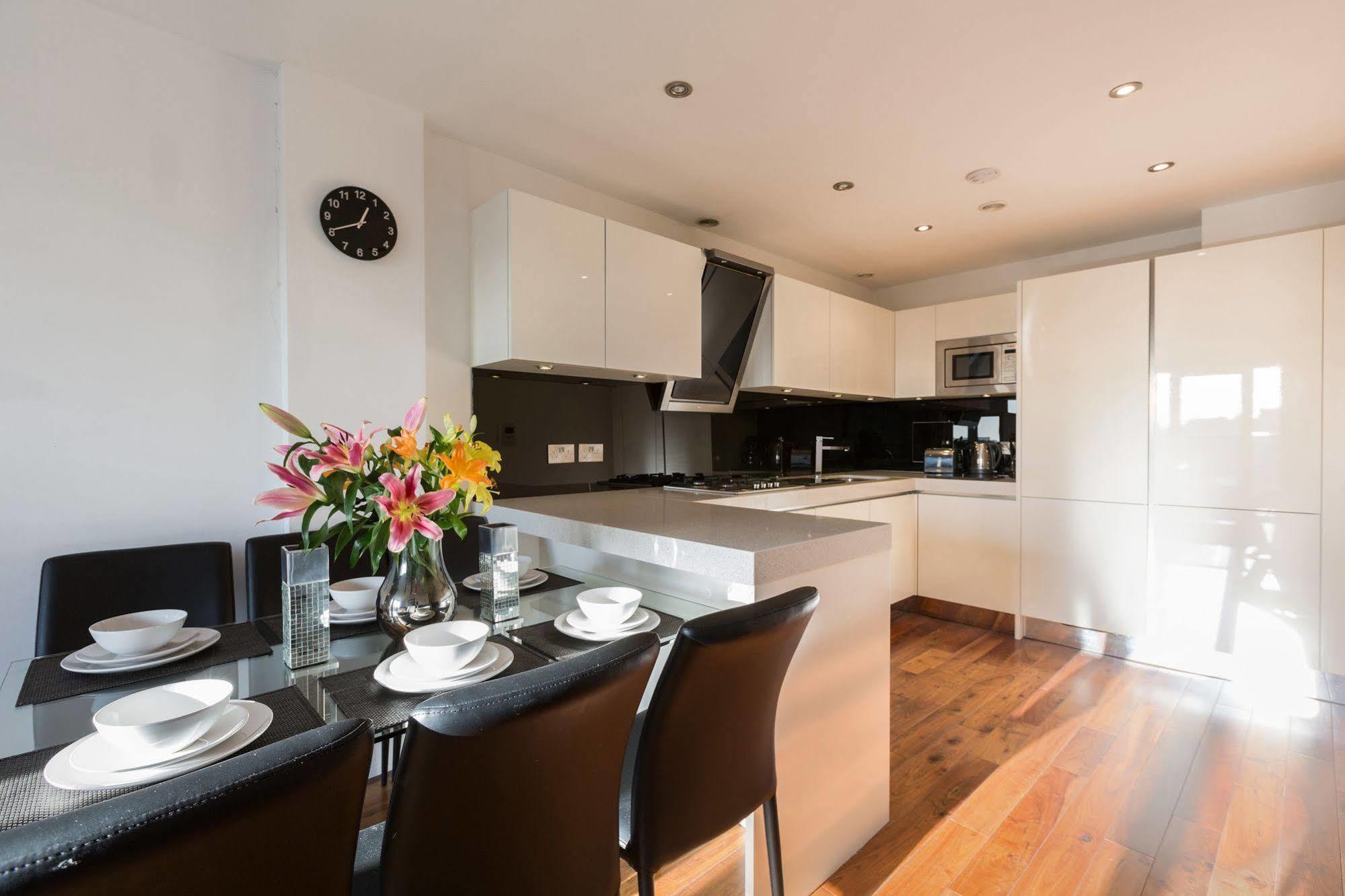 Hotel Courtyard & Penthouse London